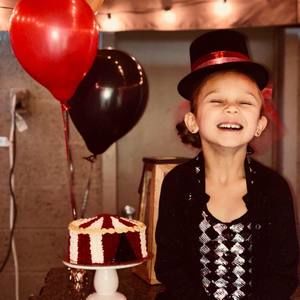 Meet your Posher, Alexandria